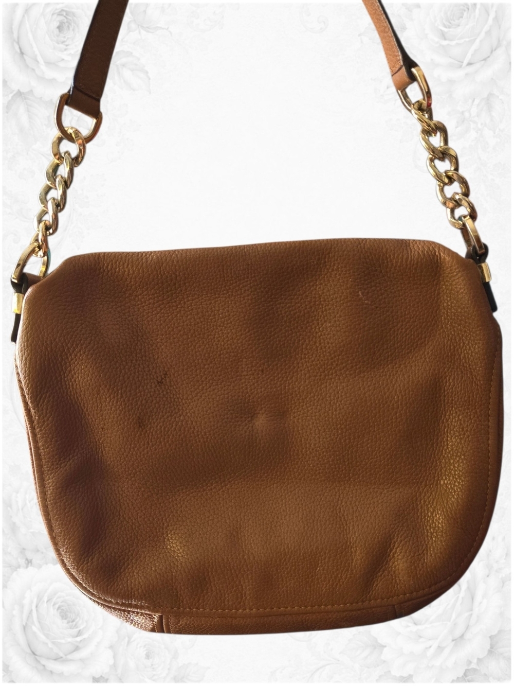 Michael Kors Tan Pebbled Leather Shoulder Bag with Gold Hardware Chains - Picture 2 of 6